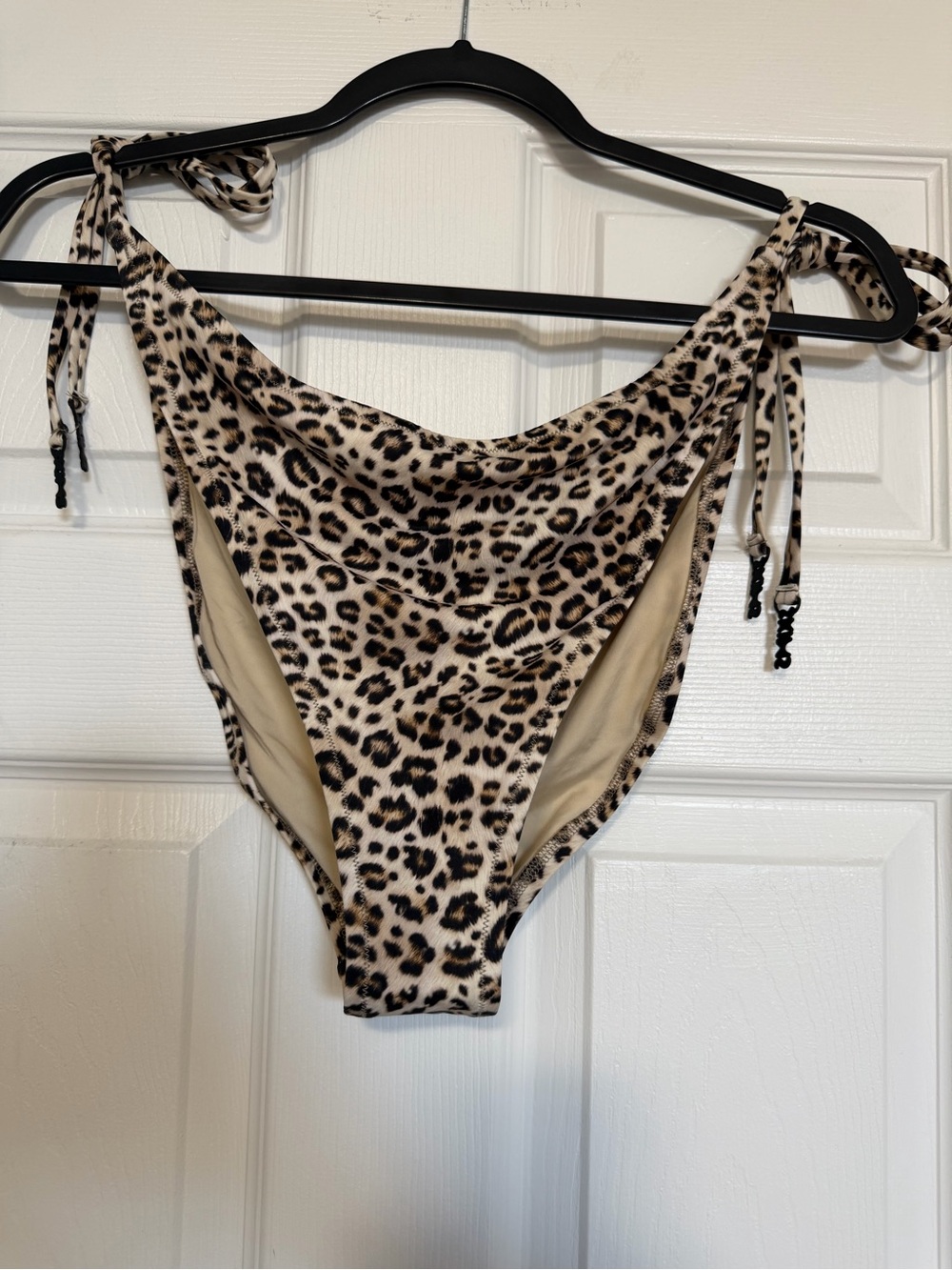 SKIMS Signature Swim Dipped Tie Side Bottoms – Champagne Leopard Print – Size 3X